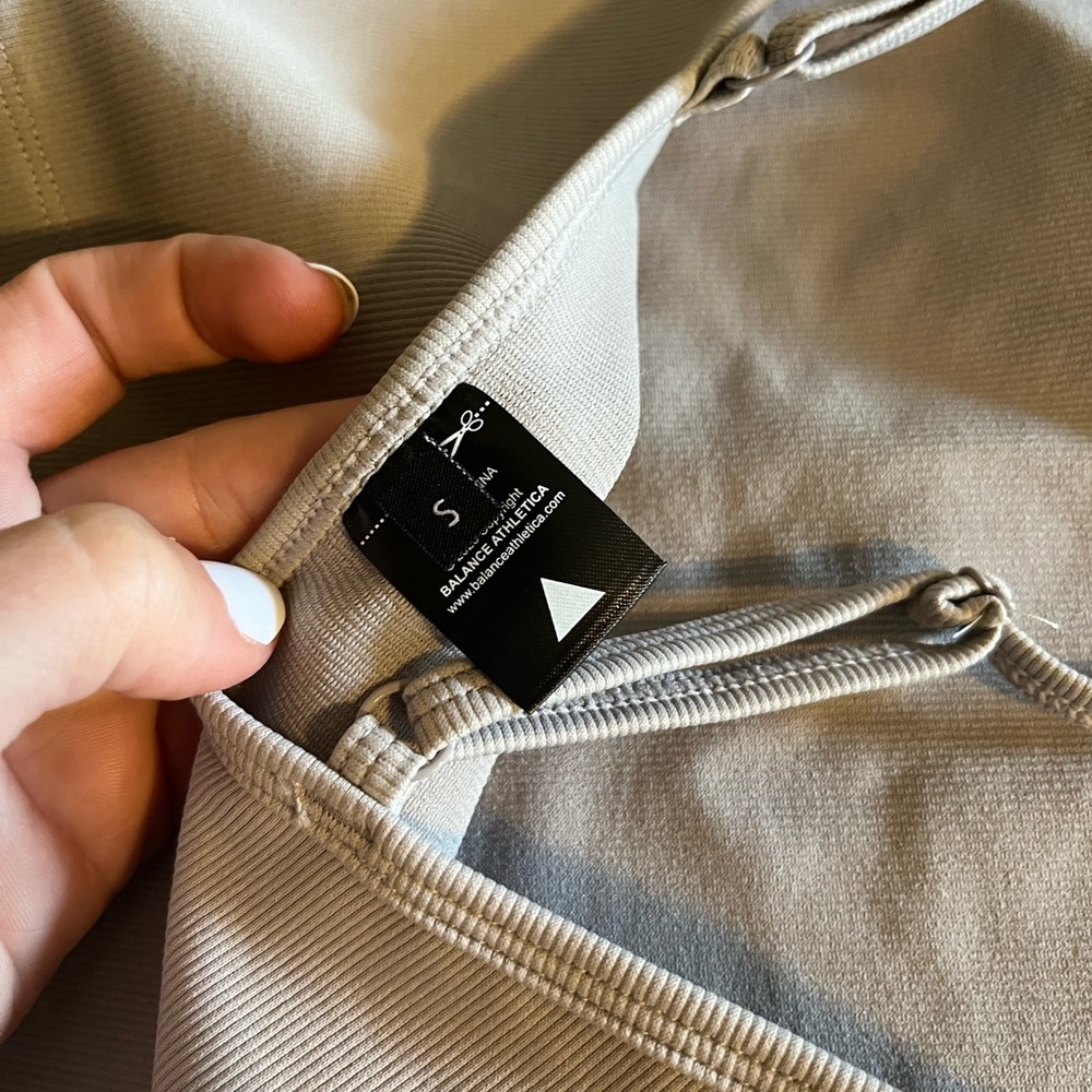 Balance Athletica Key Ribbed Crop Tank - Picture 5 of 6